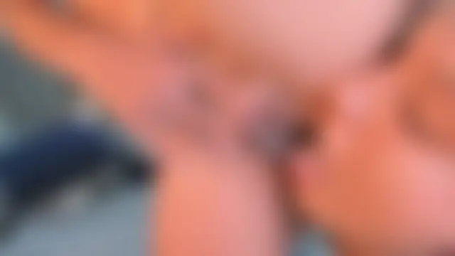 Pokazy przed kamerką – Sensually_Explosive