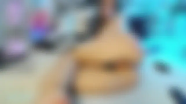 XXX chat uživo modela OliviaWilllsons