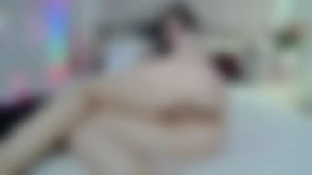 OliviaWilllsons élő chatszobája