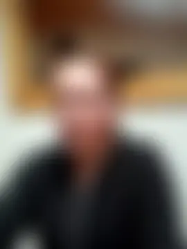 abril15- Cameră chat live