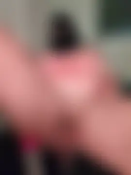 -Soror Adlı Modelin Canlı Sohbet Odası