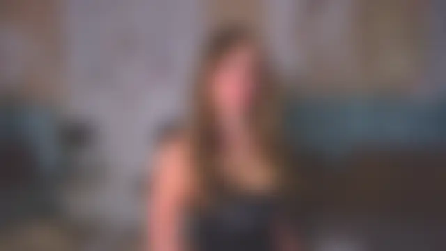 LoraineLuff élő chatszobája