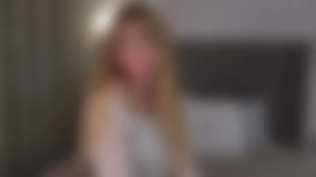 LoraineLuff's Live Webcam Chat
