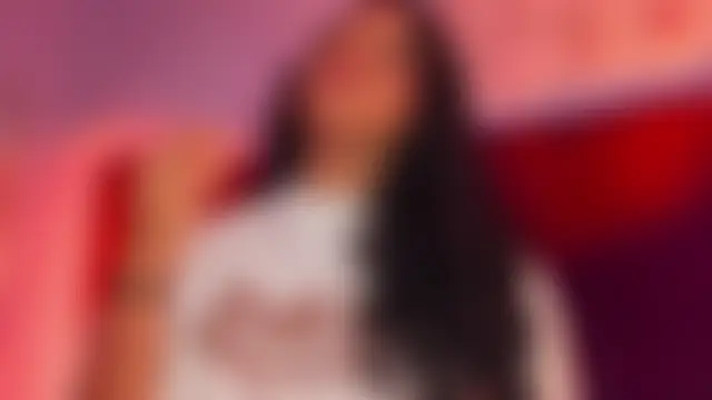 Chat soba uživo modela Sofi_Fox_