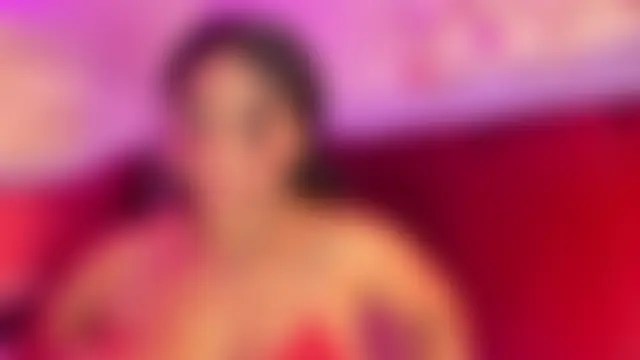 Sofi_Fox_ Adlı Modelin Canlı XXX Sohbeti