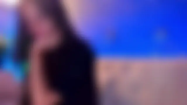 Belle_Emmanuelle: δωμάτιο απευθείας συνομιλίας