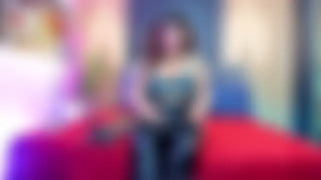 VickyJohnson1 Adlı Modelin Canlı Sohbet Odası