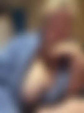 busty-bella1 Live chatroom