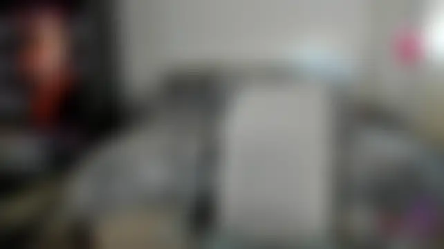 חדר צ'אט בשידור חי של LoraCougar
