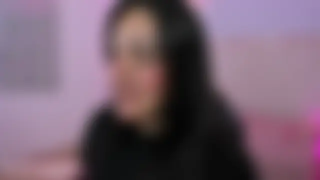 Brendda_tay – Naživo chatovacia miestnosť