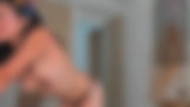 חדר צ'אט בשידור חי של Chrishell_