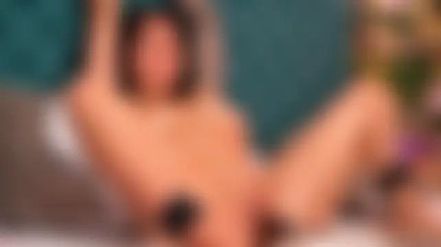 Shiny_Daniela Adlı Modelin Canlı Sohbet Odası