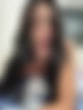 Rainha_Travessa Adlı Modelin Canlı Sohbet Odası