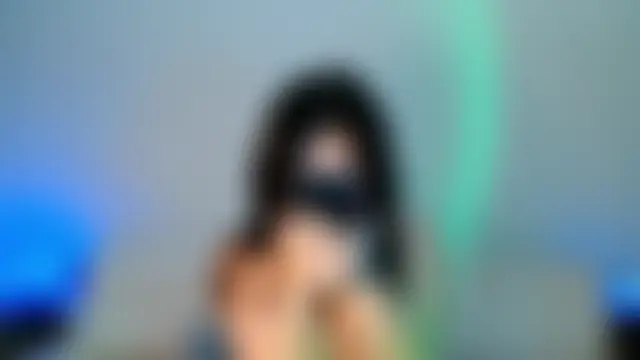 Min_Jee_ Adlı Modelin Canlı Sohbet Odası