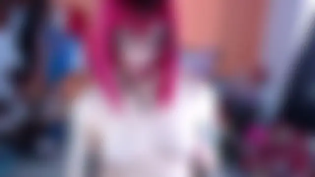 MissMiia2 Adlı Modelin Canlı Sohbet Odası