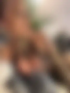 חדר צ'אט בשידור חי של krysstal003