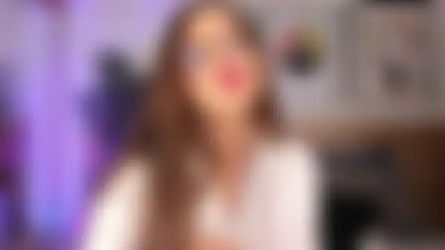 MiaKay1 লাইভ চ্যাট রুম