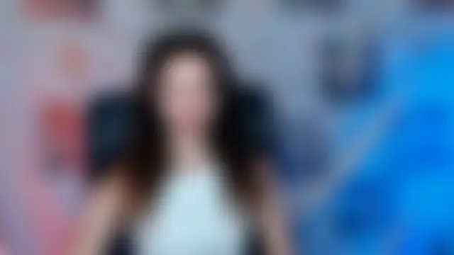 _SusieSu_ Adlı Modelin Canlı Sohbet Odası