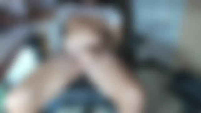 Seks show uživo modela roby24m2 na kameri
