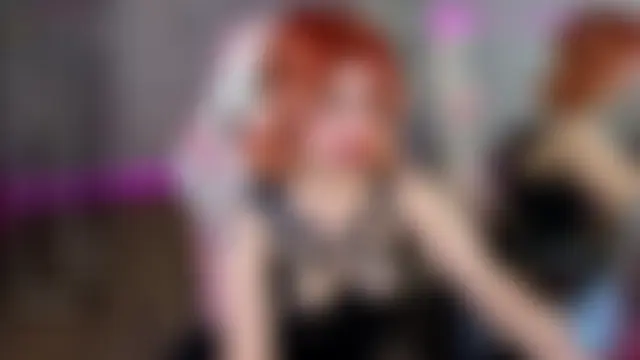 RedVelveten Adlı Modelin Canlı Sohbet Odası
