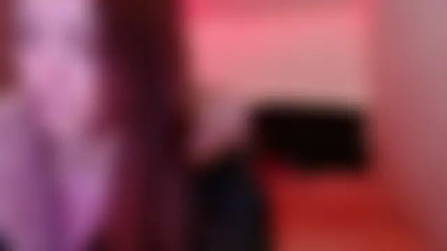 holy_juli – Naživo chatovacia miestnosť