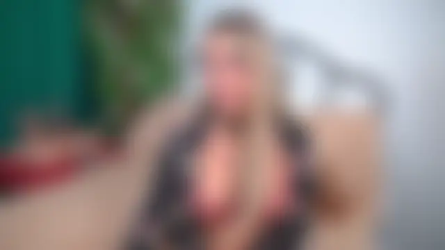 צ'אט XXX בשידור חי של IsadoraDunkan