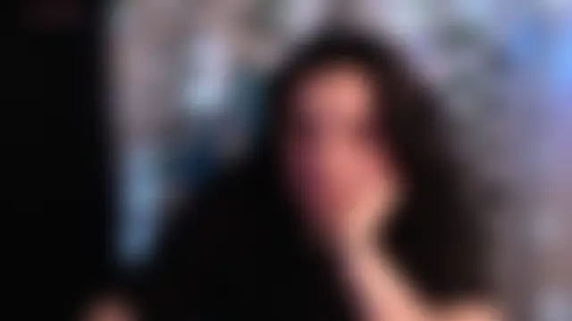 Nika_1_ Live Chatraum