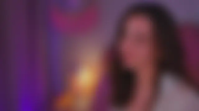 ElsaYoung Adlı Modelin Canlı Sohbet Odası