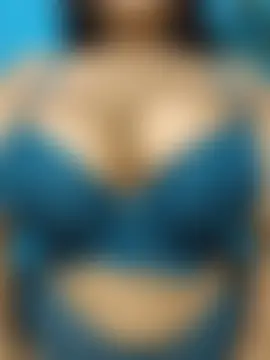 Hayna_G Live chatroom