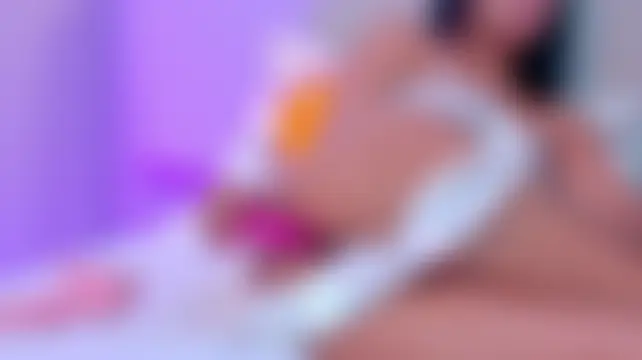 NaomiKlarc Adlı Modelin Canlı Sohbet Odası