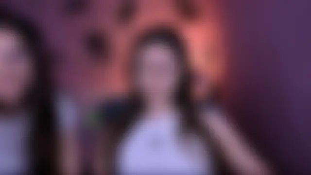 flora_ri's Live Sex Cam Show