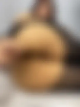 AmandaBrooks_18's Live Chat Room