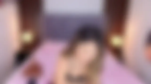 MeganCrow's Live XXX Chat