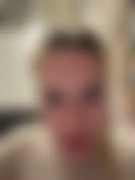 oliviafranciis élő chatszobája