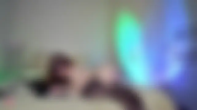 Roseaa লাইভ XXX চ্যাট