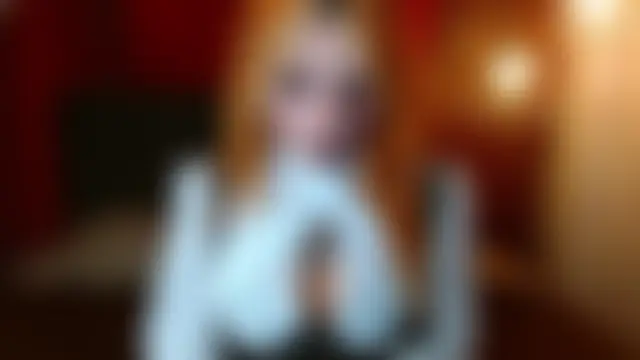 fyreandfox_'s Live Chat Room