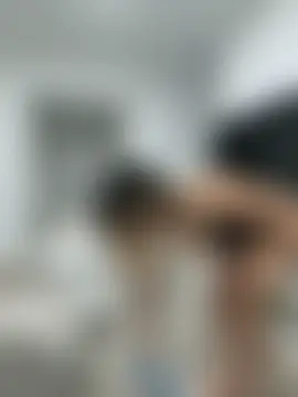Alyssa_76 Adlı Modelin Canlı Sohbet Odası