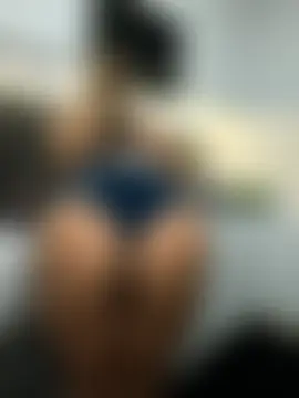 عرض كام Alyssa_76 الجنسي المباشر