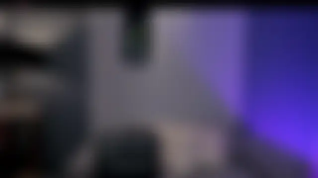 MaiaCollinsn Live chat-huone