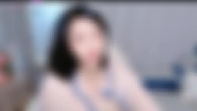 Yinzi_ Show Live Cam Tình Dục