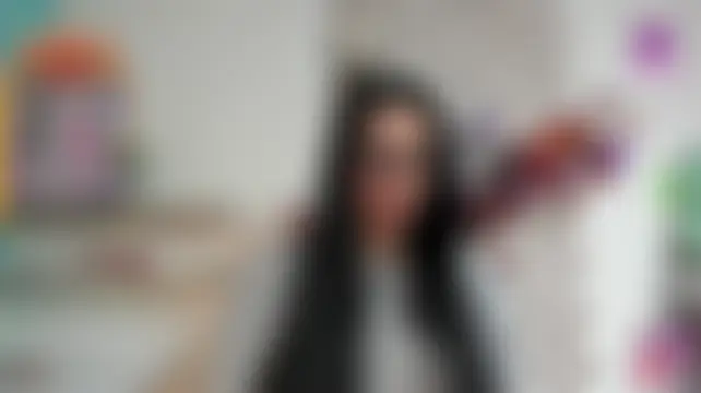 SALOME_KORLAND Adlı Modelin Canlı Sohbet Odası