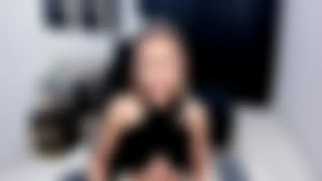 EllaCurtis: δωμάτιο απευθείας συνομιλίας