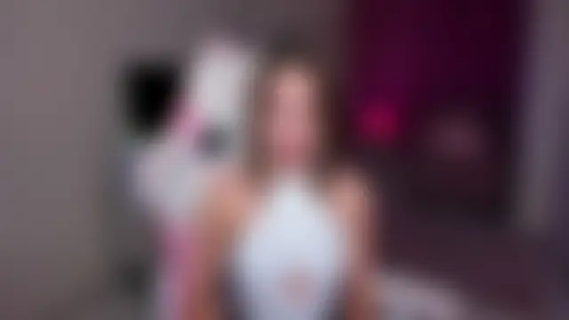 EllaCurtis – Naživo chatovacia miestnosť