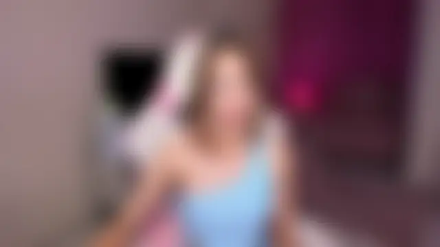 EllaCurtis – Naživo chatovacia miestnosť