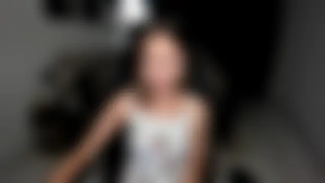 Živá chatovací místnost EllaCurtis