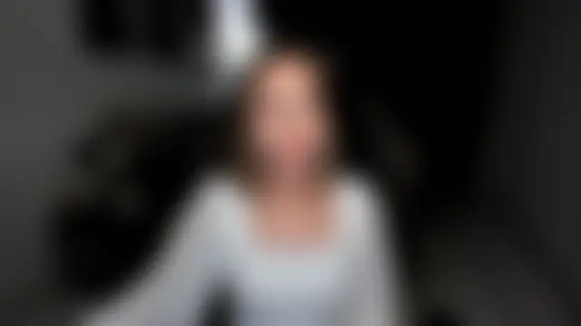 EllaCurtis live-chat rom