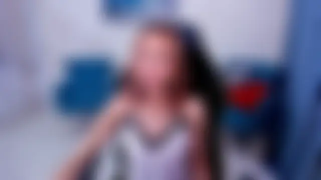 EllaCurtis Adlı Modelin Canlı XXX Sohbeti