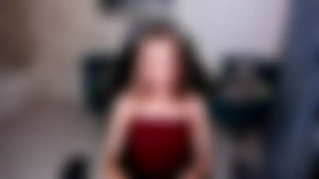 Sala de chat ao vivo de EllaCurtis