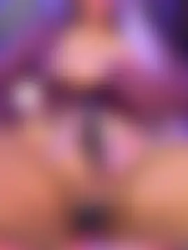 lilliiilliiillil Show in webcam