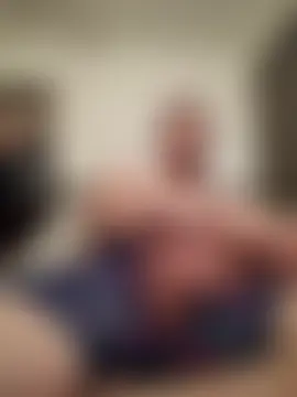 himNIGuys élő chatszobája